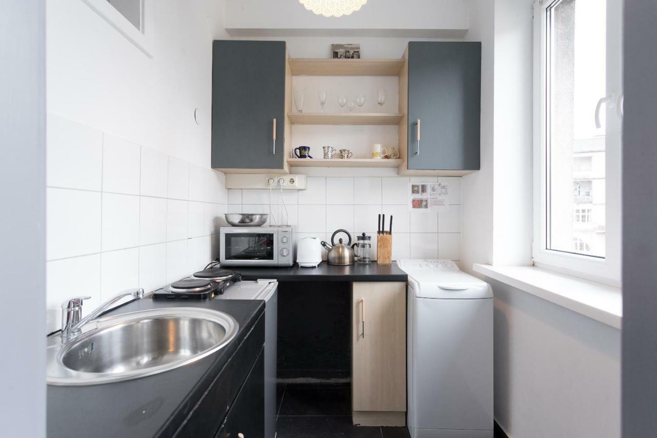 Cute Red Star Center Appartement Wenen