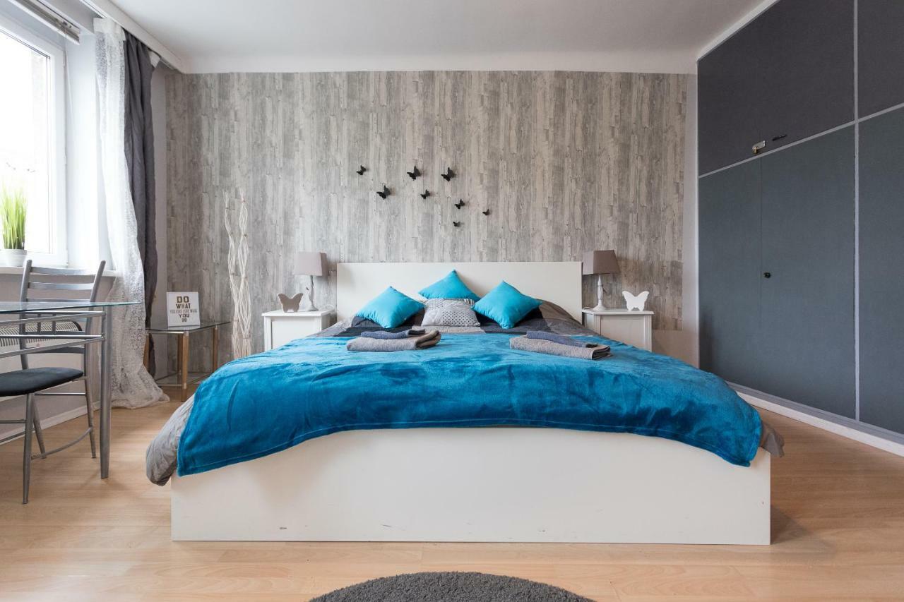 Cute Red Star Center Appartement