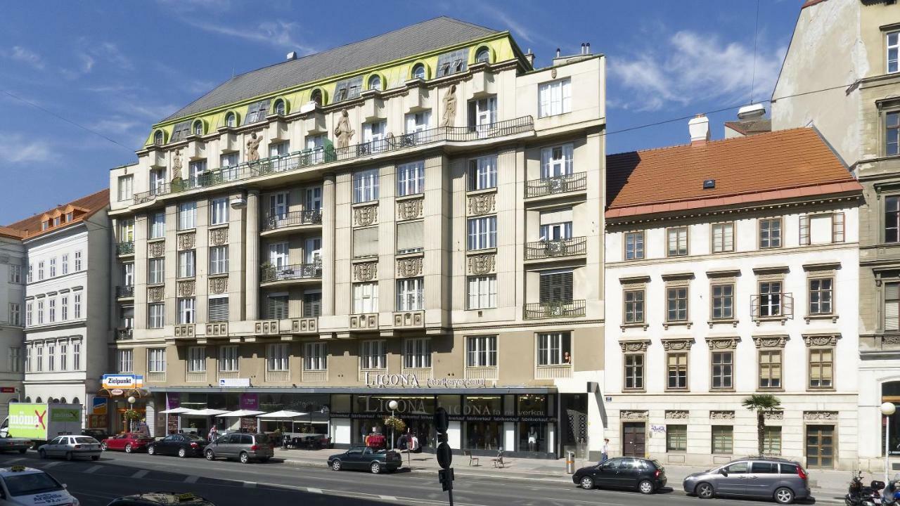 Cute Red Star Center Appartement *